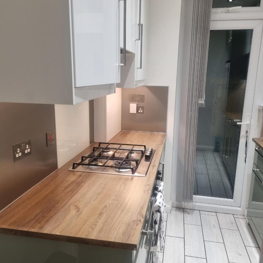 Spacious Private Room In Vibrant South London Thornton Heath エクステリア 写真